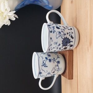 Peanuts Snoopy Indigo Arabesque & Grape Pair Mug Cup Set